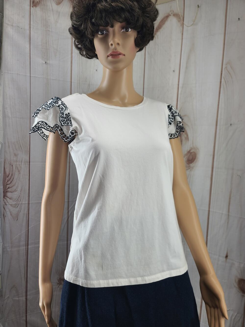 Ann Taylor Women MP White & Black Cotton Blend Broderie Ruffle Sleeve Top